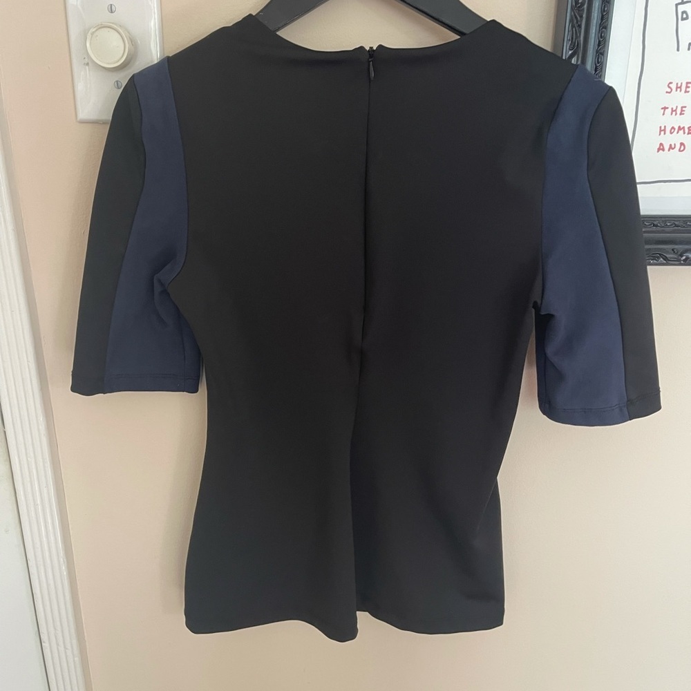 Stretch H&M Colorblock Top - Picture 5 of 8